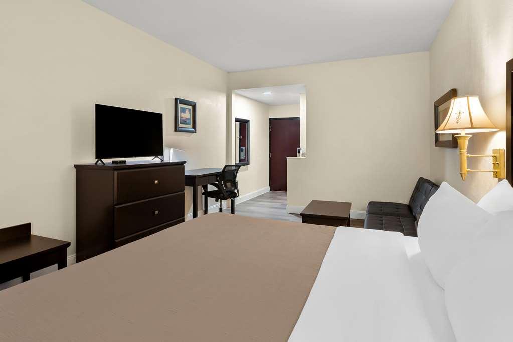 Quality Inn & Suites Lafayette Oda fotoğraf